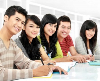 Manor English - Group classes - learning English in a group